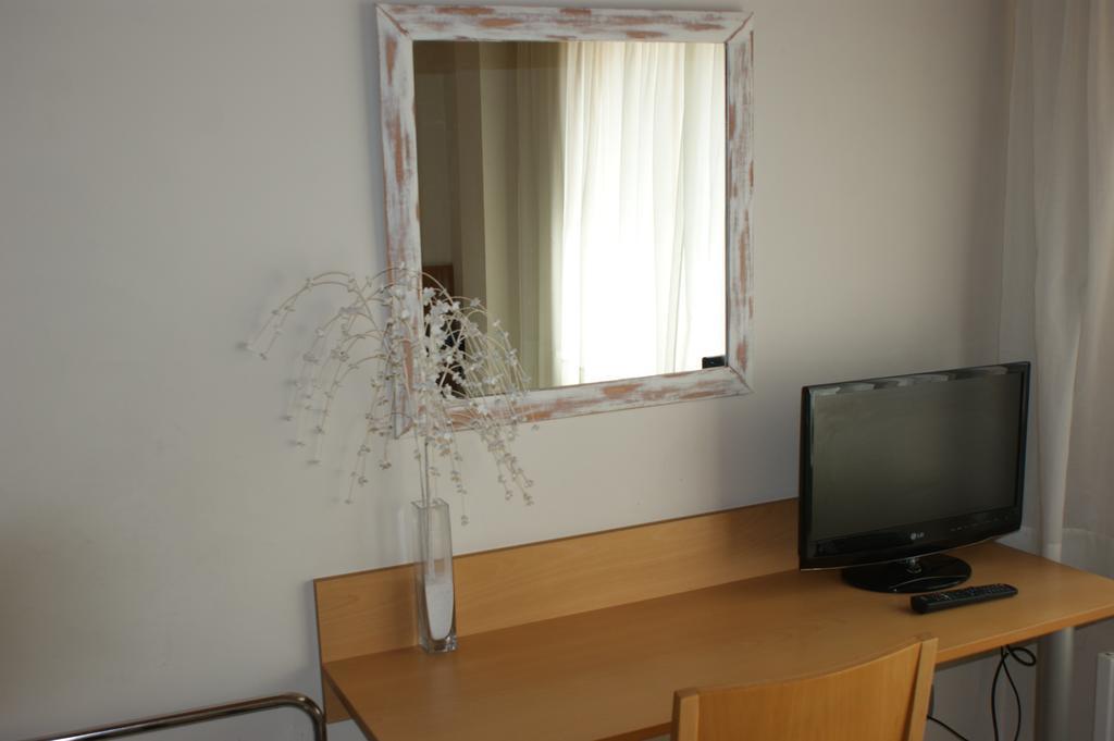 מונבלאן Hotel Viaurelia חדר תמונה