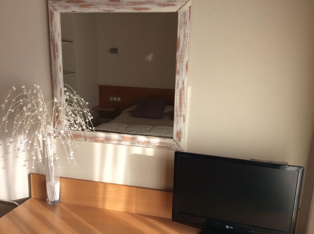 מונבלאן Hotel Viaurelia חדר תמונה